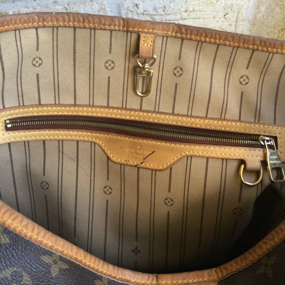 Authentic Louis Vuitton Delightful MM - Picture 4 of 16
